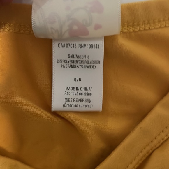 Jenna & Jessie T-Shirt - Picture 5 of 5